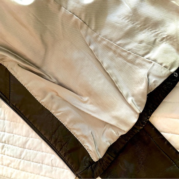 EUC Vintage Guess Black Leather Zip Jacket Size S - Picture 6 of 7